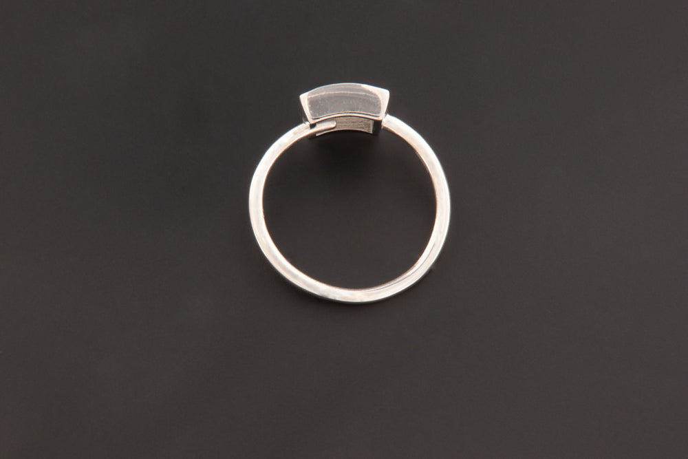 SQUARE RING