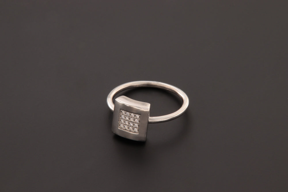 SQUARE RING