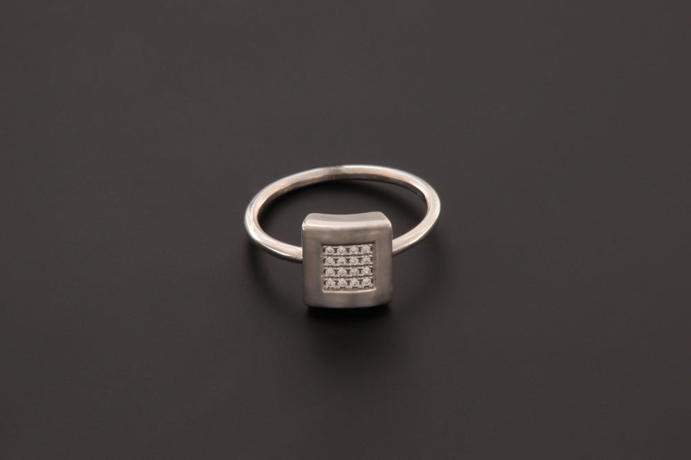 SQUARE RING