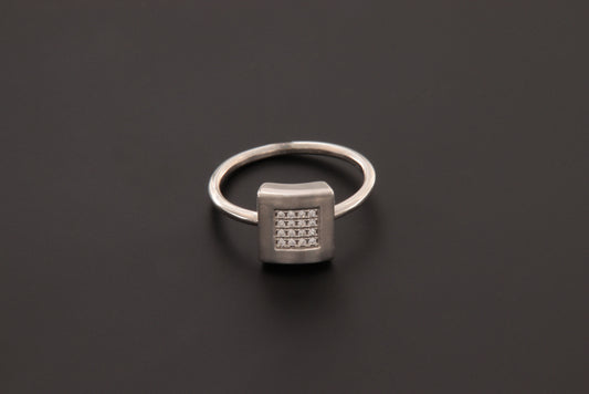 SQUARE RING